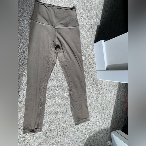 LULULEMON ALIGN high rise RIBBED 23” - Picture 3 of 3